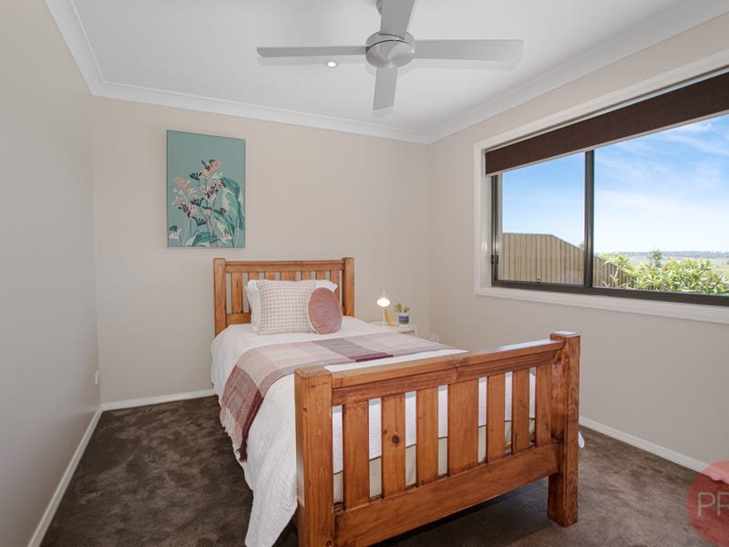 32 James Leslie Drive GILLIESTON HEIGHTS 21