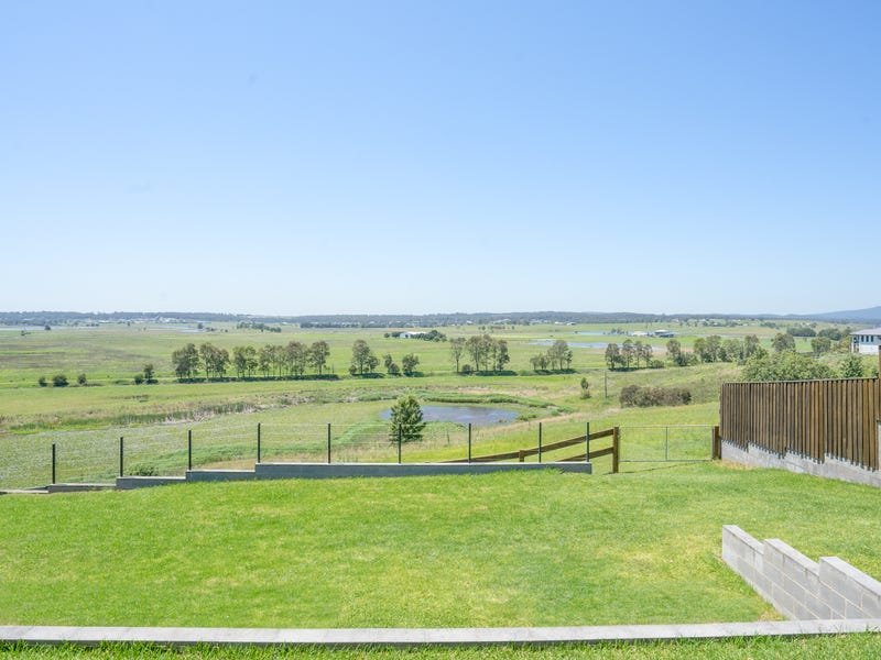 32 James Leslie Drive GILLIESTON HEIGHTS 29