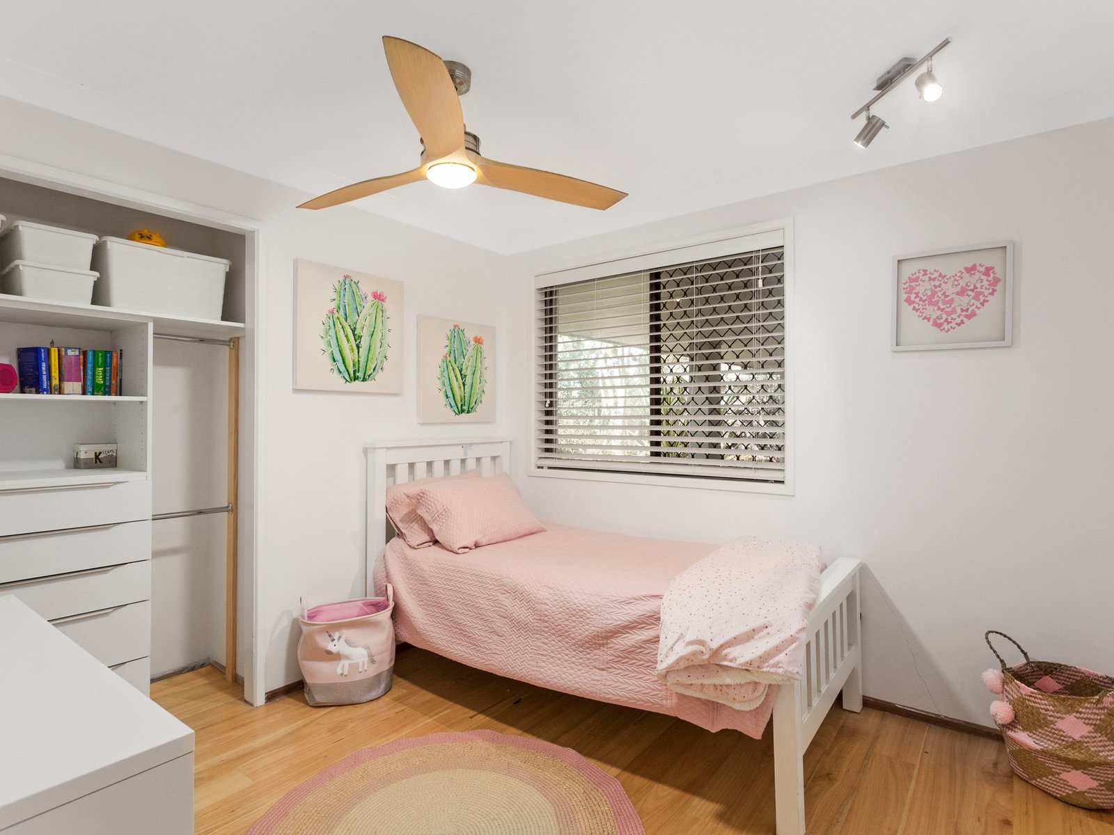 32 Joeith Court MIAMI 11