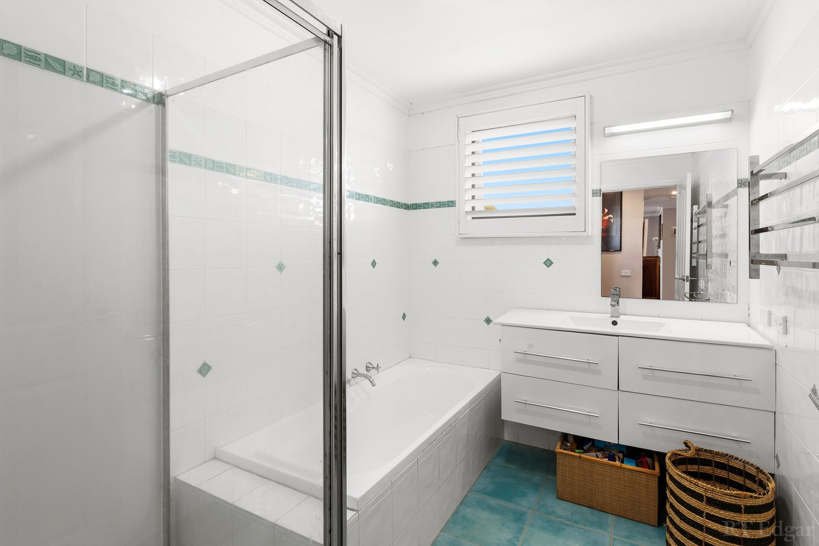 Real Estate and Property in 32 Jordan Road, Point Lonsdale, VIC