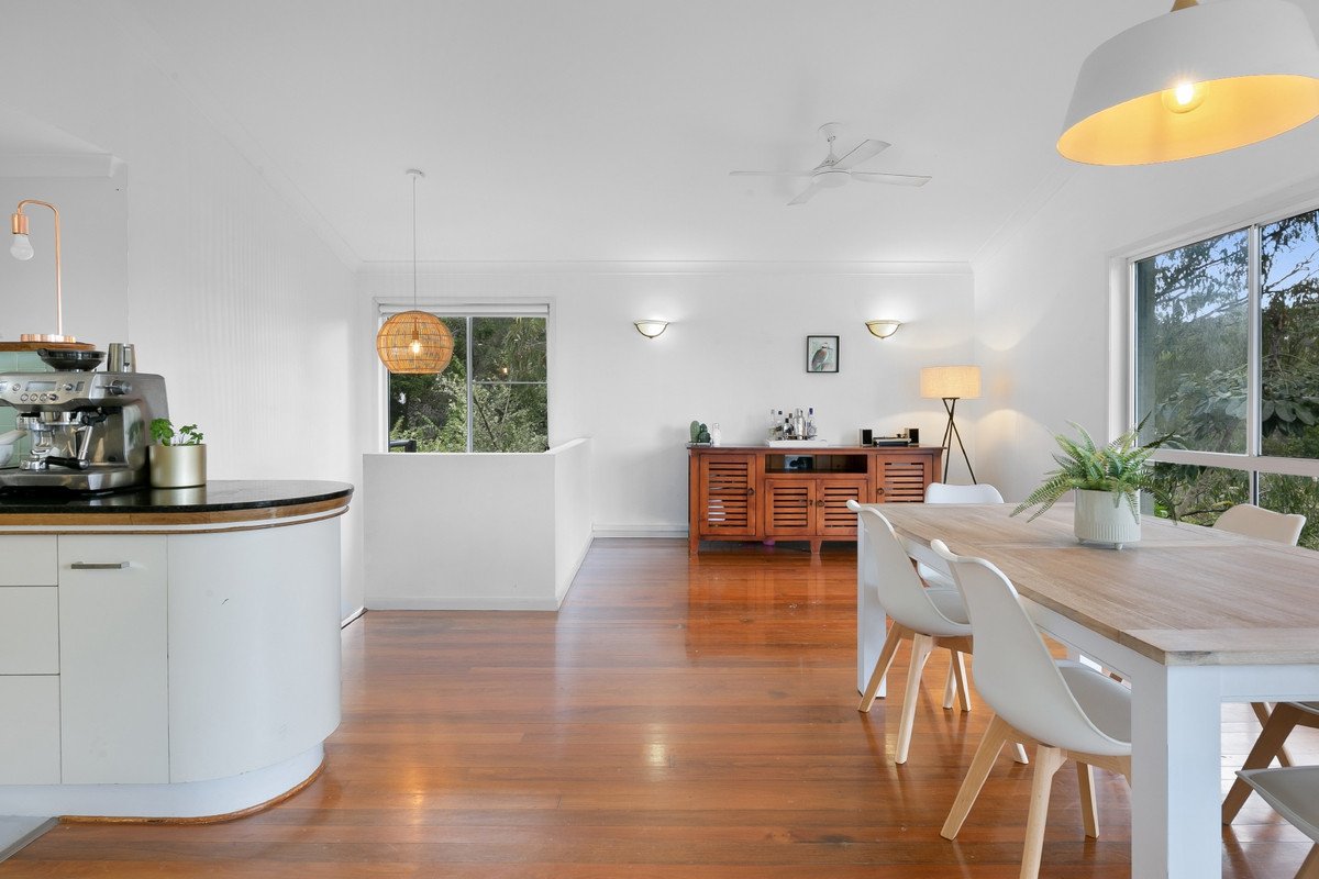 32 Killara Street Currumbin Waters 11