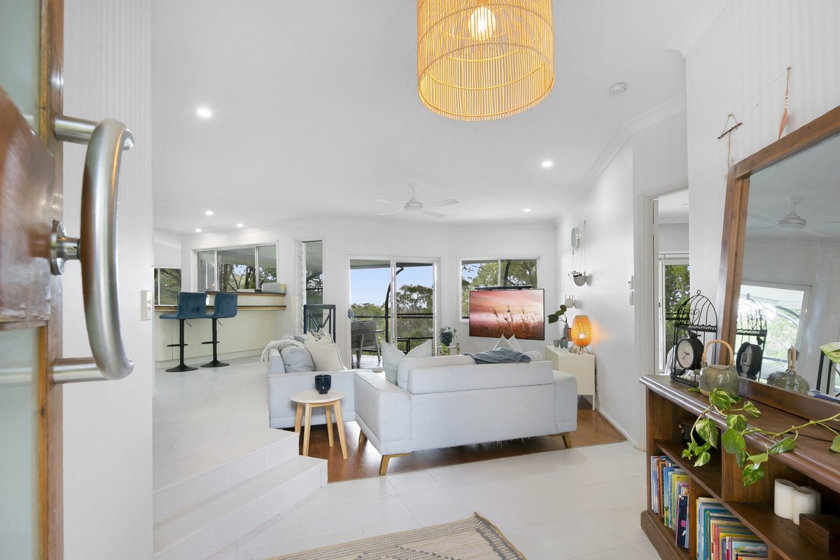 32 Killara Street Currumbin Waters 4