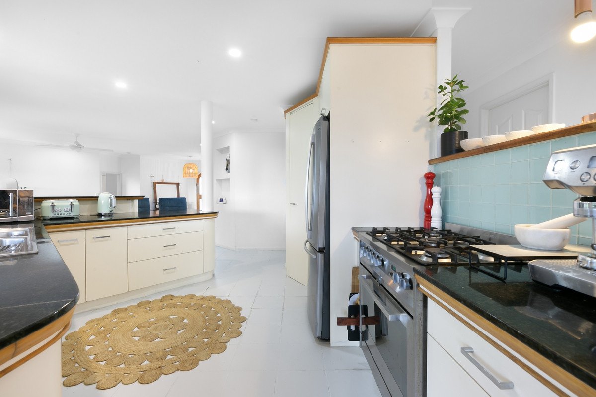 32 Killara Street Currumbin Waters 10