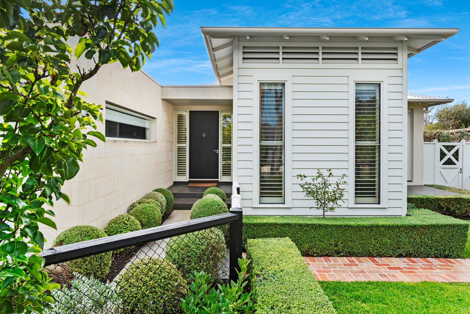 Real Estate and Property in 32 Knox Road, Blairgowrie, VIC