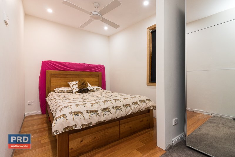 32 Kurrajong Street CAPTAINS FLAT 8