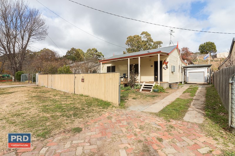 32 Kurrajong Street CAPTAINS FLAT 18