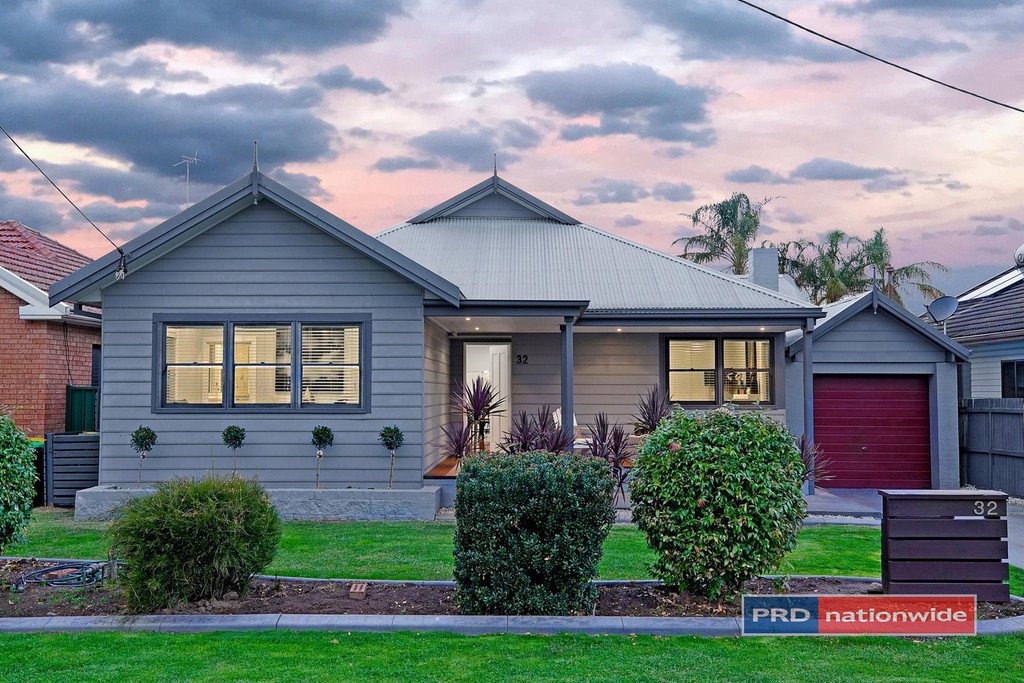 32 Ladbury Avenue PENRITH 2