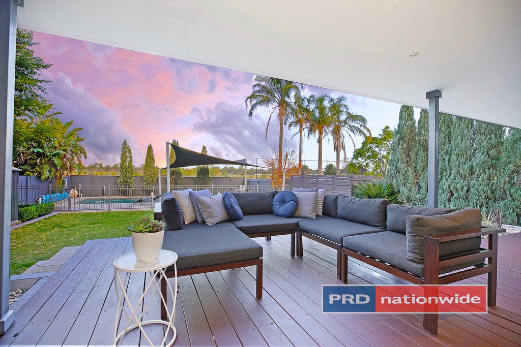 32 Ladbury Avenue PENRITH 7