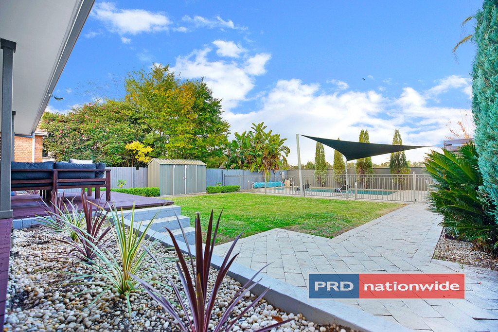 32 Ladbury Avenue PENRITH 14