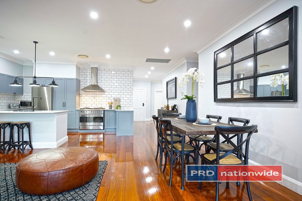 32 Ladbury Avenue PENRITH 18