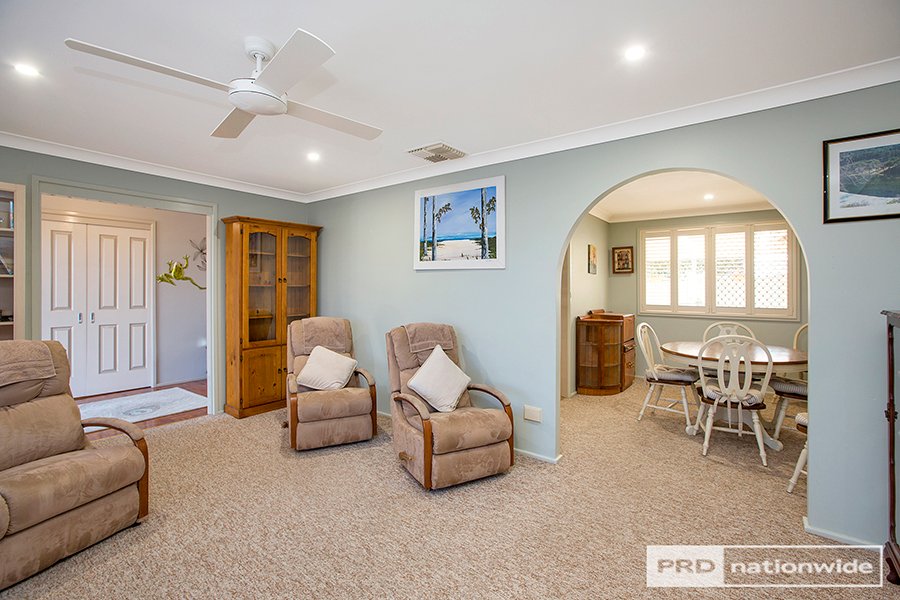 32 Lemon Gums Drive TAMWORTH 4