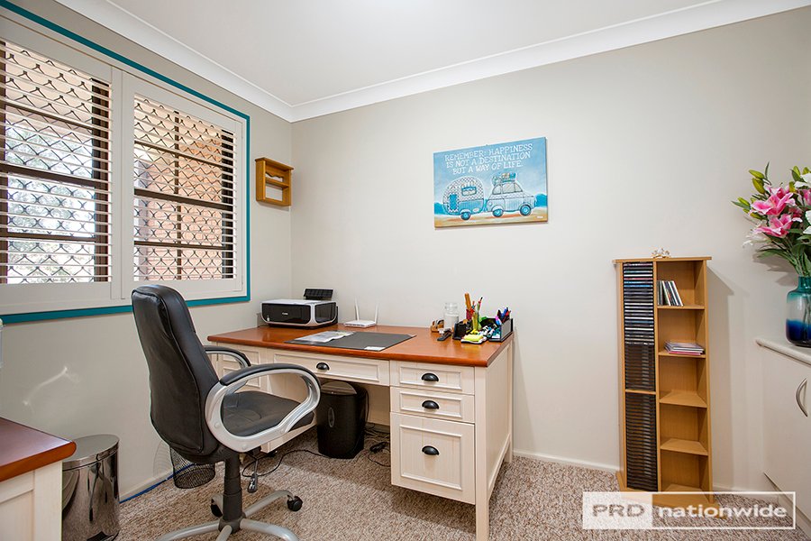 32 Lemon Gums Drive TAMWORTH 16