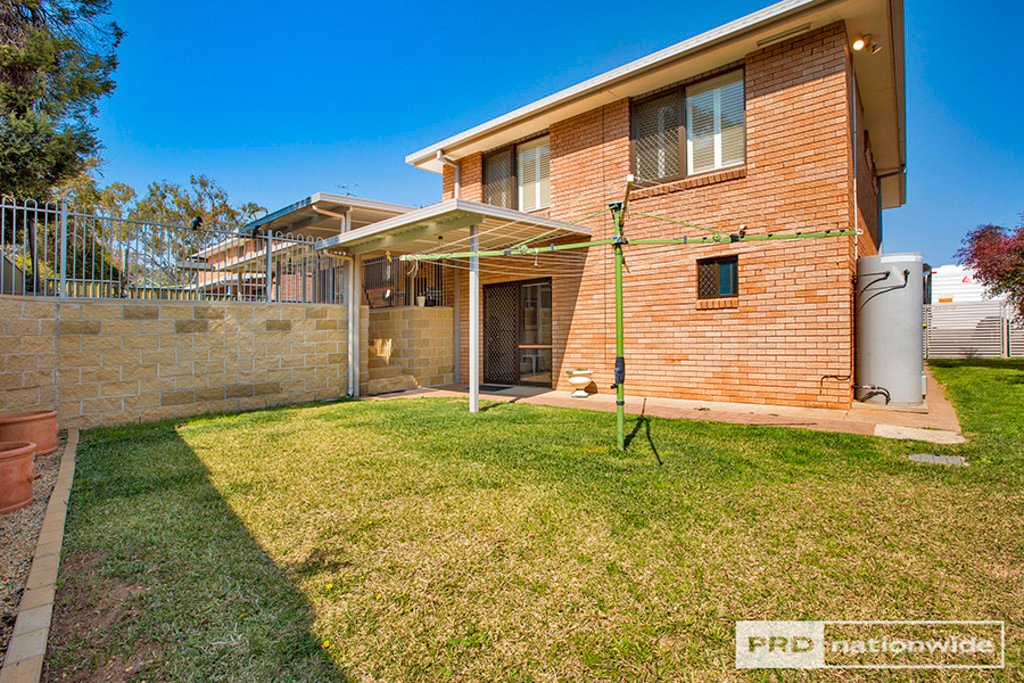 32 Lemon Gums Drive TAMWORTH 17