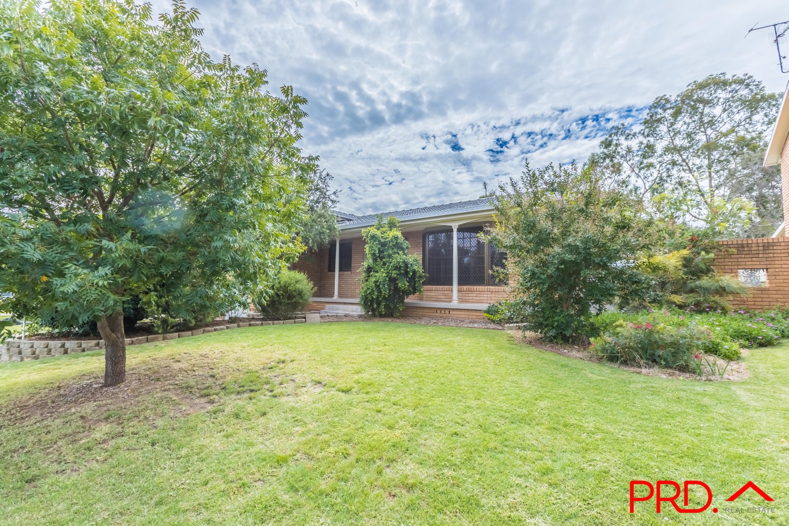 32 Lemon Gums Drive TAMWORTH 2