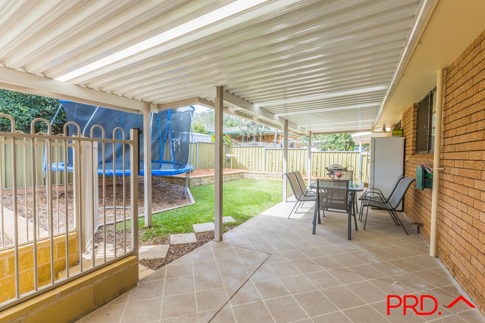 32 Lemon Gums Drive TAMWORTH 27