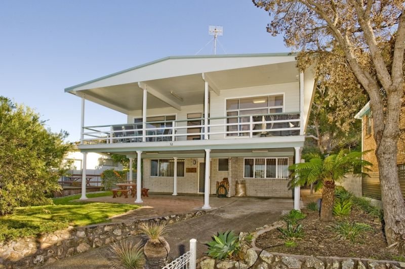 32 Lentara Street FINGAL BAY 2