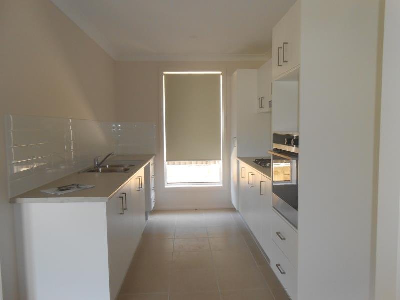 32 Leonora Crescent TAMWORTH 2