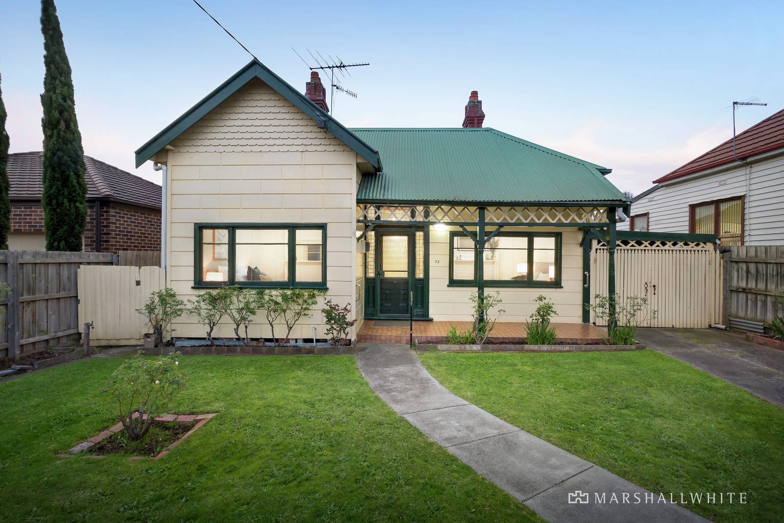32 Llaneast Street, Armadale, VIC