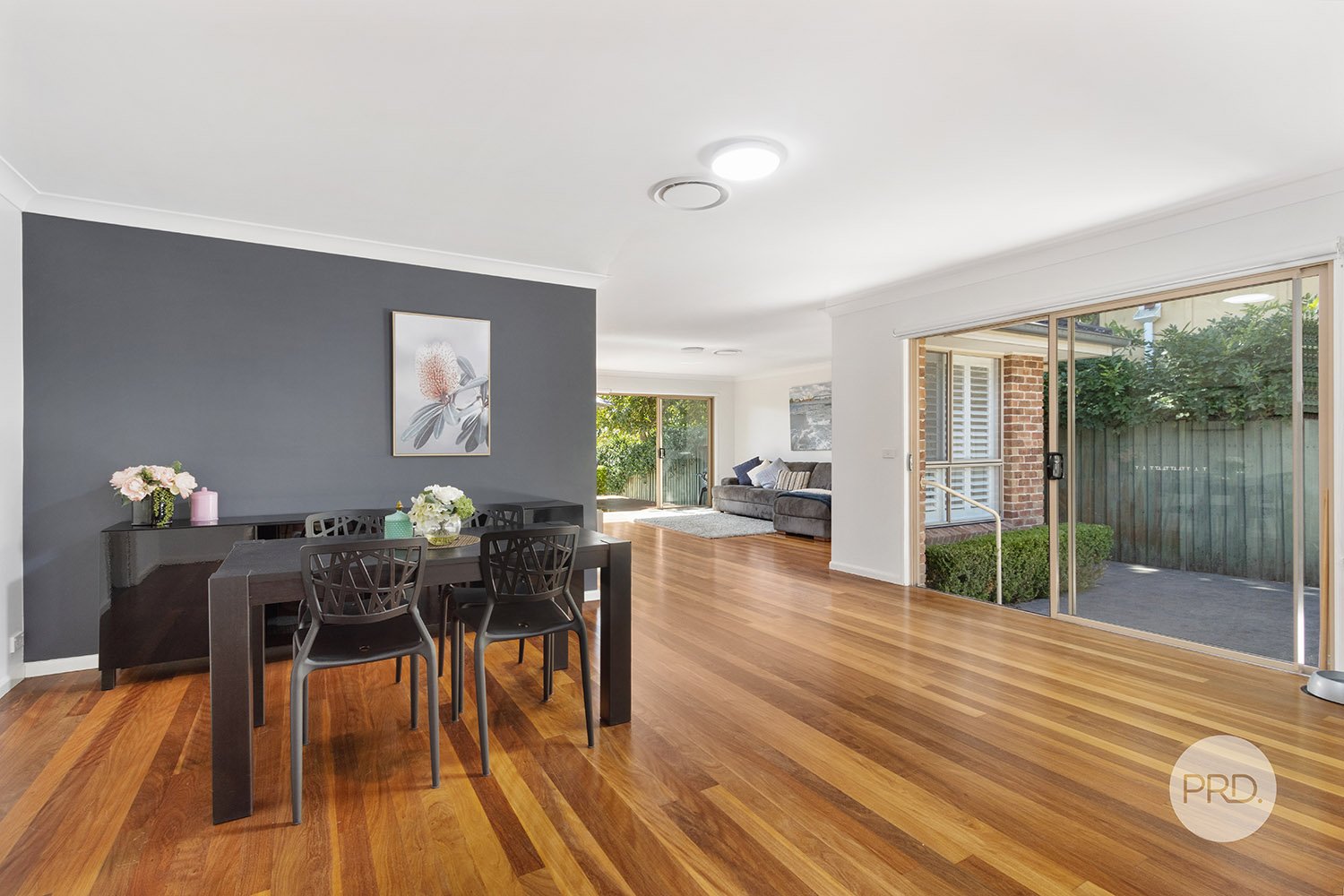 32 Lloyd Street OATLEY 9