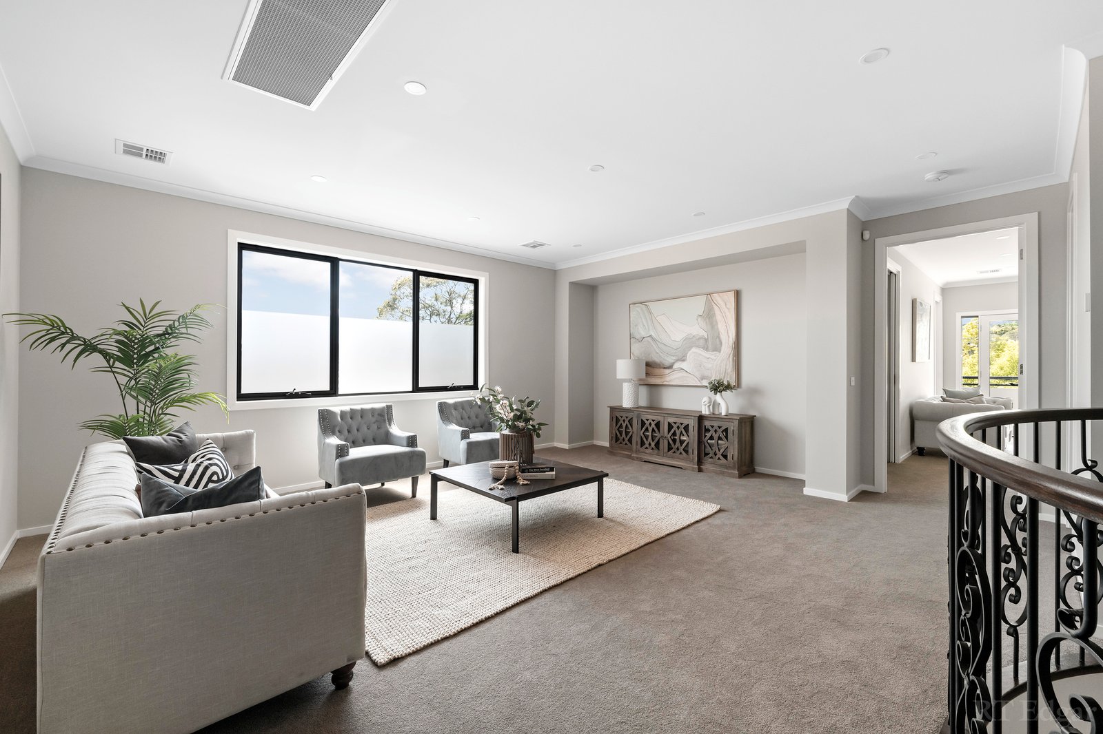 Real Estate and Property in 32 Longview Road, Balwyn North, VIC