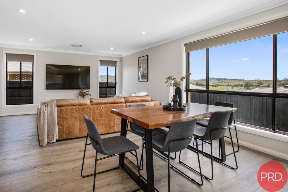 32 Lorikeet Street ABERGLASSLYN 2