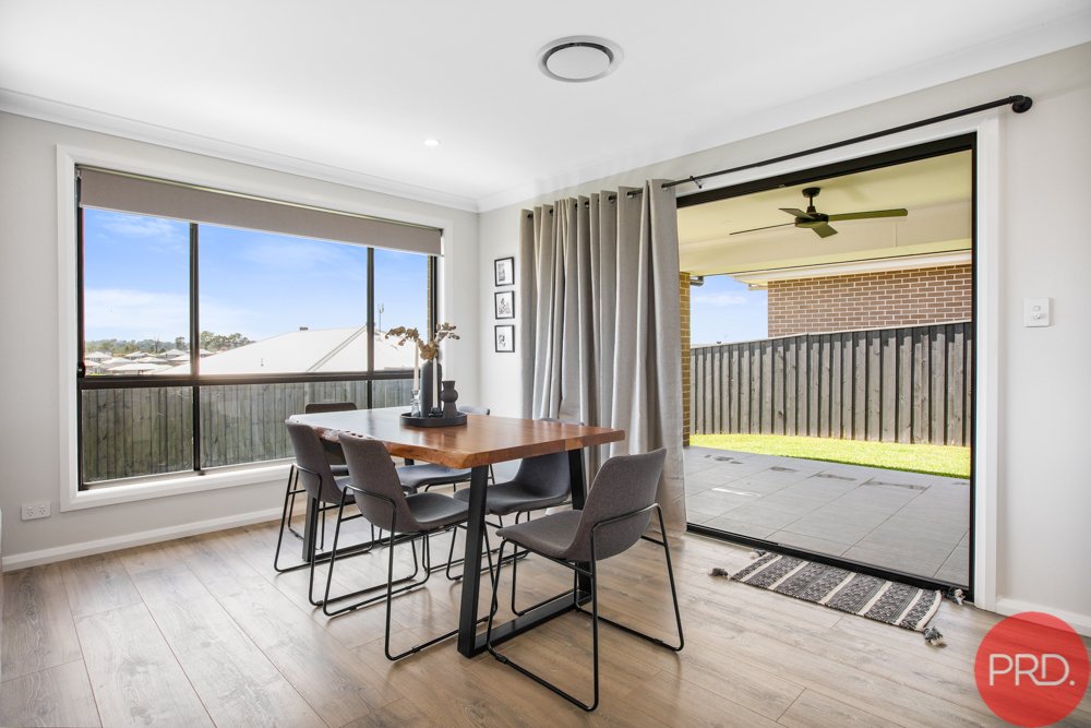 32 Lorikeet Street ABERGLASSLYN 17