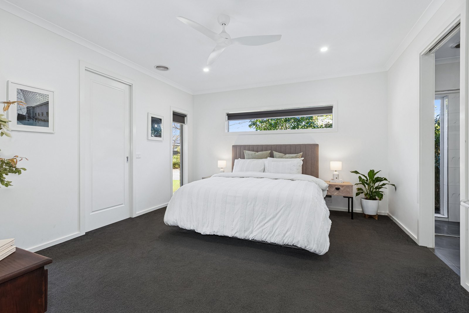 Gallery: 32 Lucknow Drive