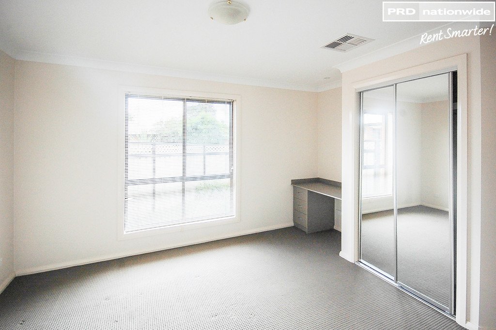 3/2 Macquarie Street MOUNT AUSTIN 6