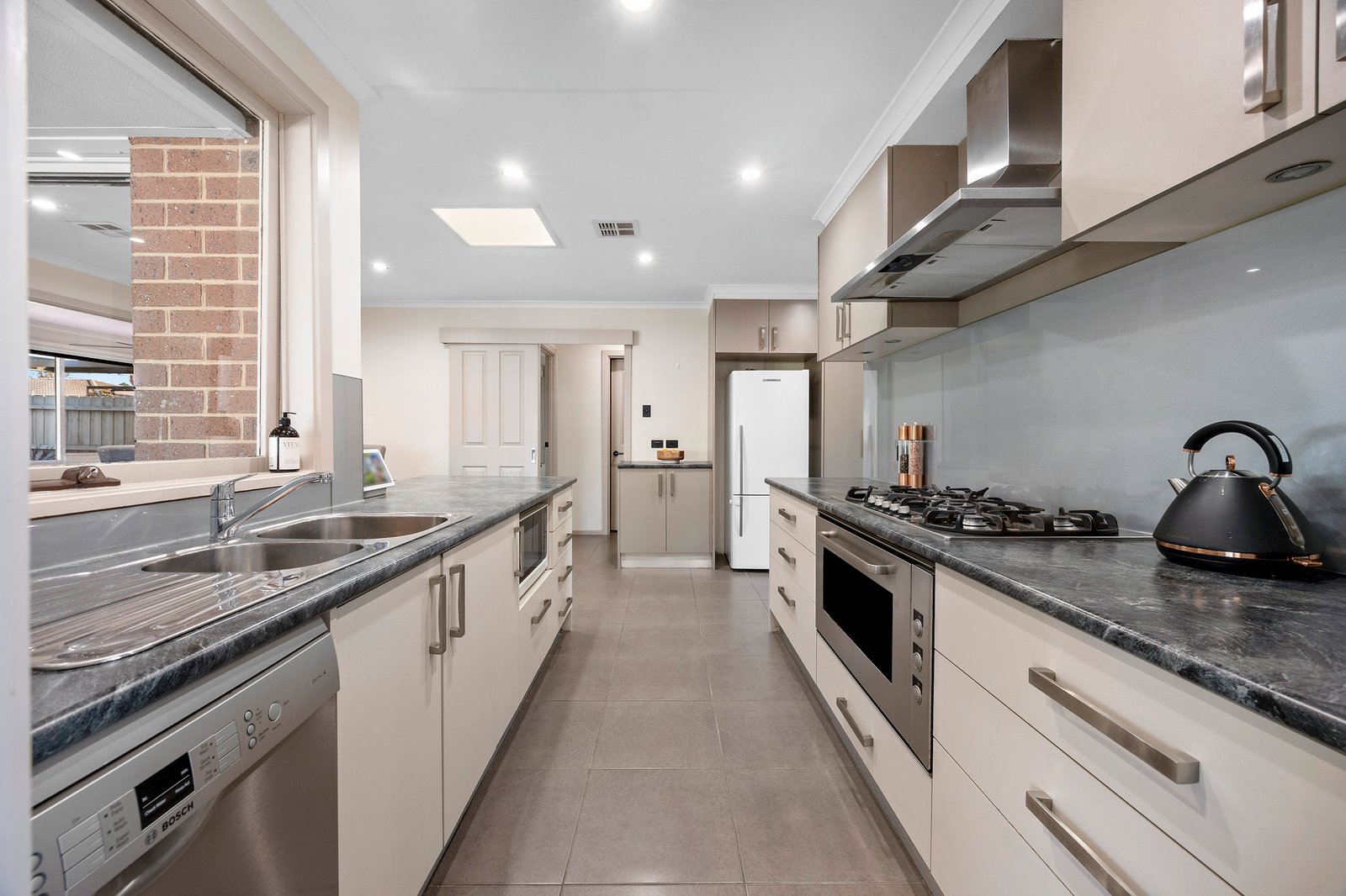 Gallery: 32 Maple Street