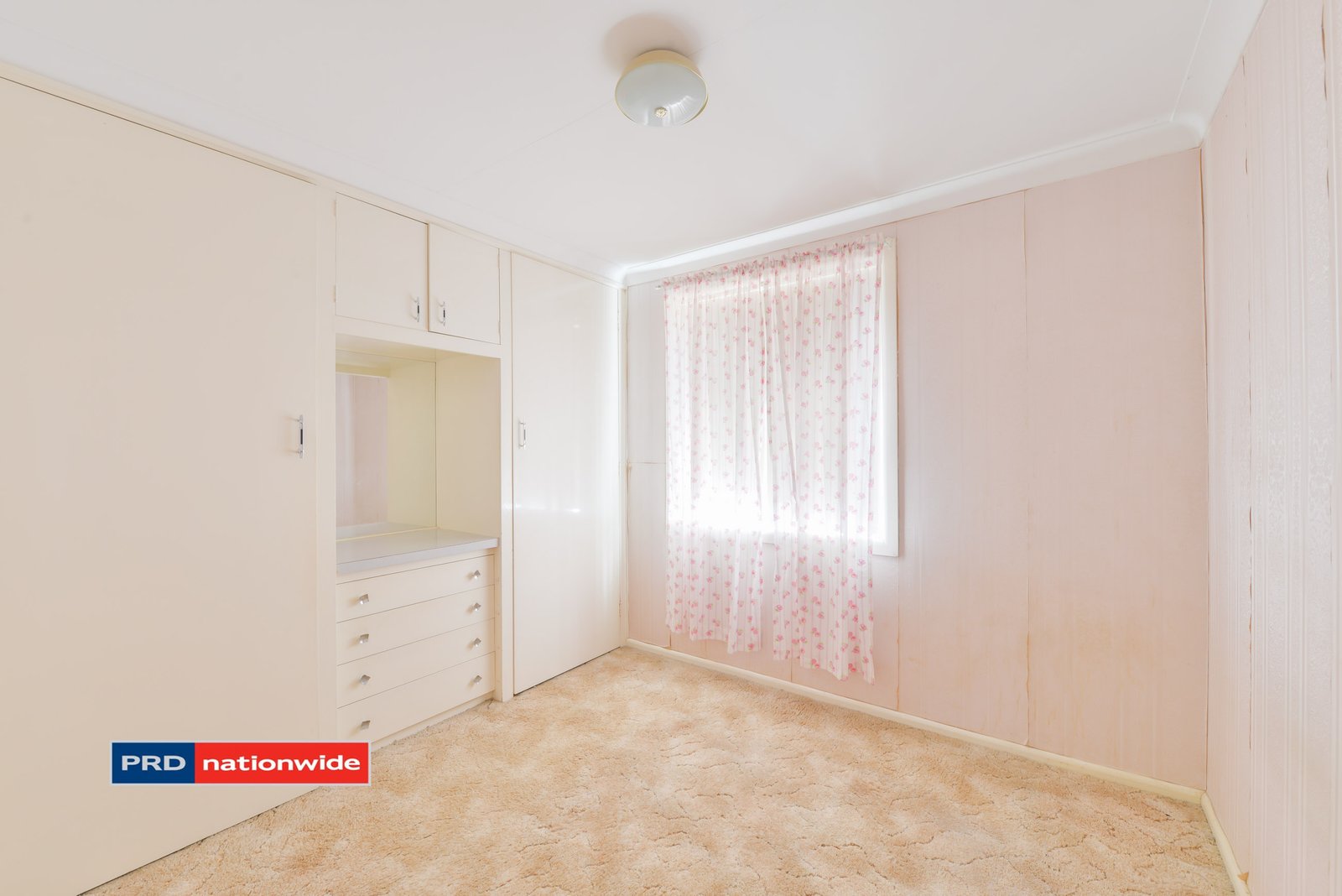 32 Margaret Street TAMWORTH 7