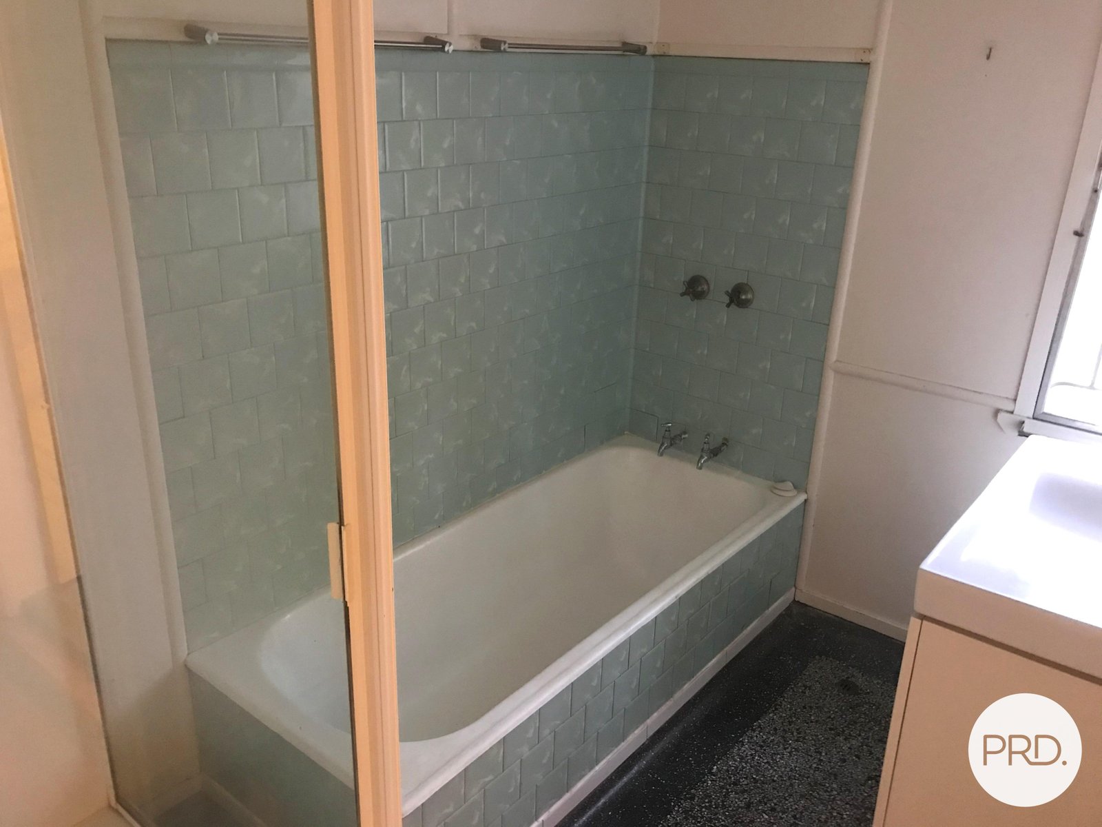 32 Matong Street HENDRA 9