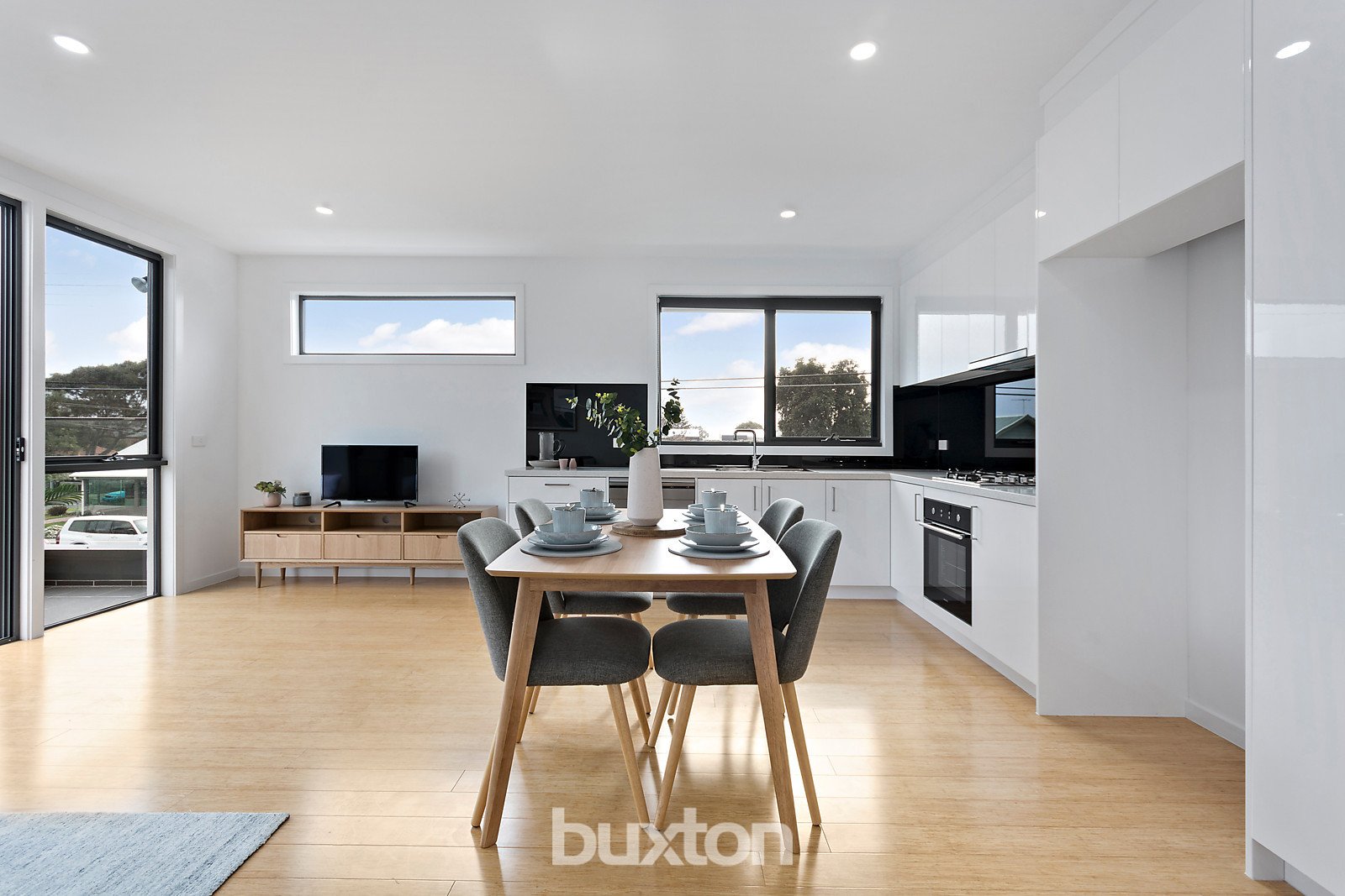 Gallery: 32 McLeod Road