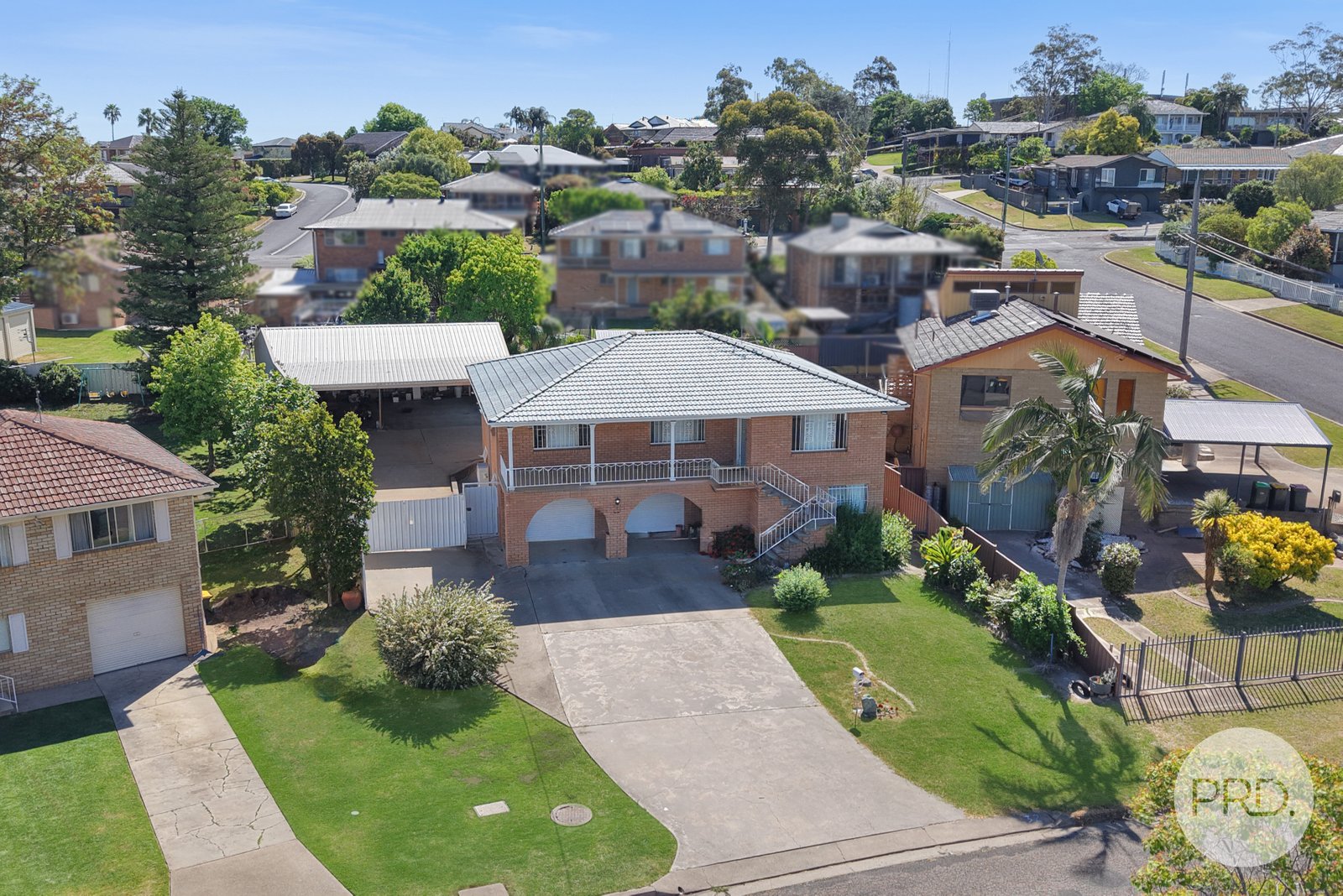 32 McRae Street TAMWORTH 3