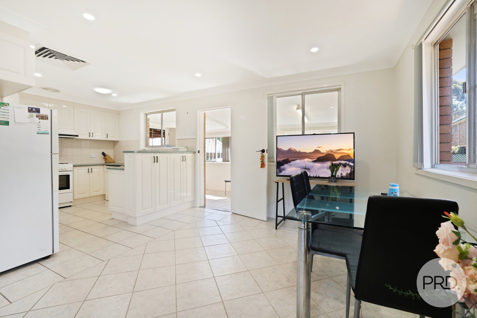 32 McRae Street TAMWORTH 8