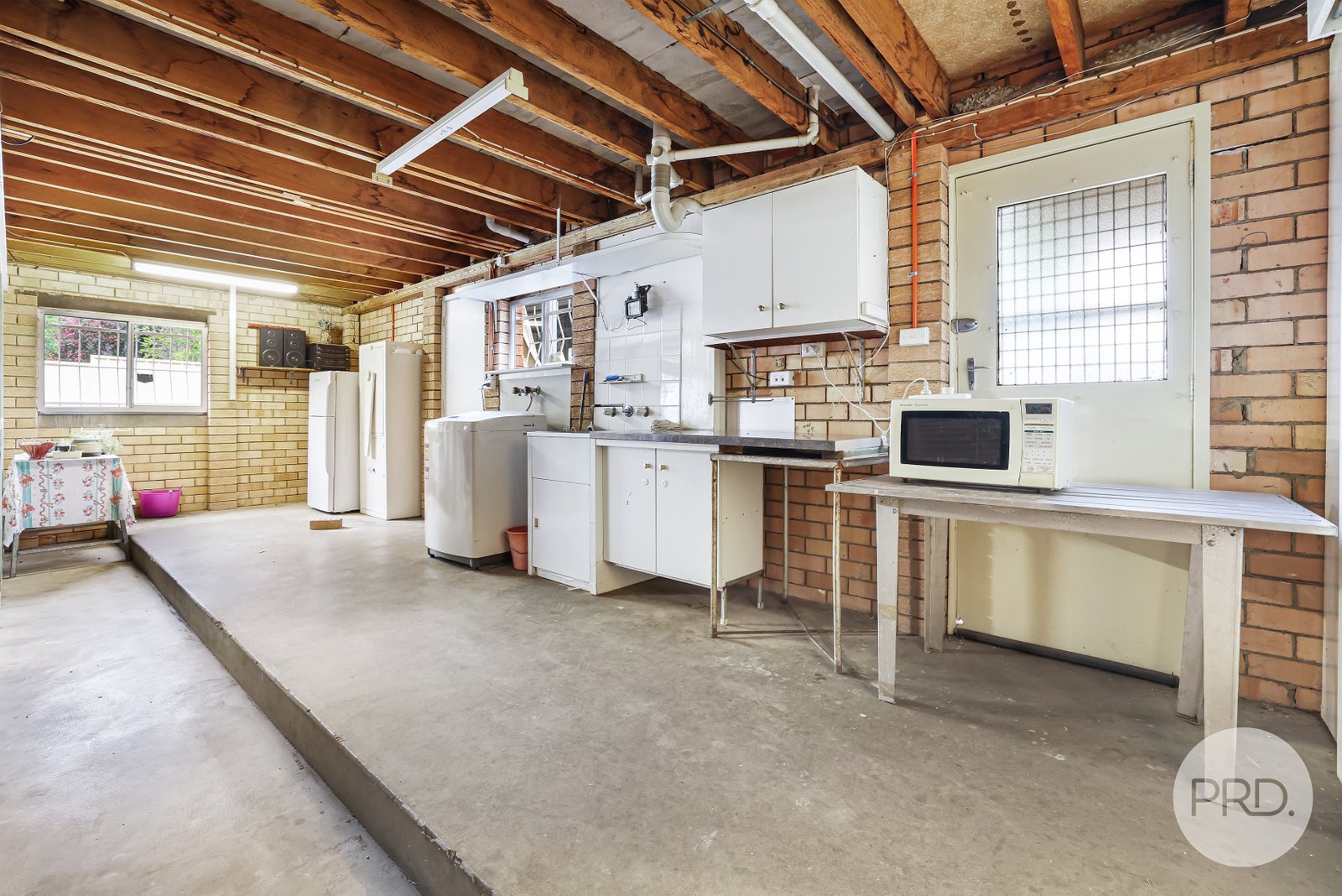 32 McRae Street TAMWORTH 18