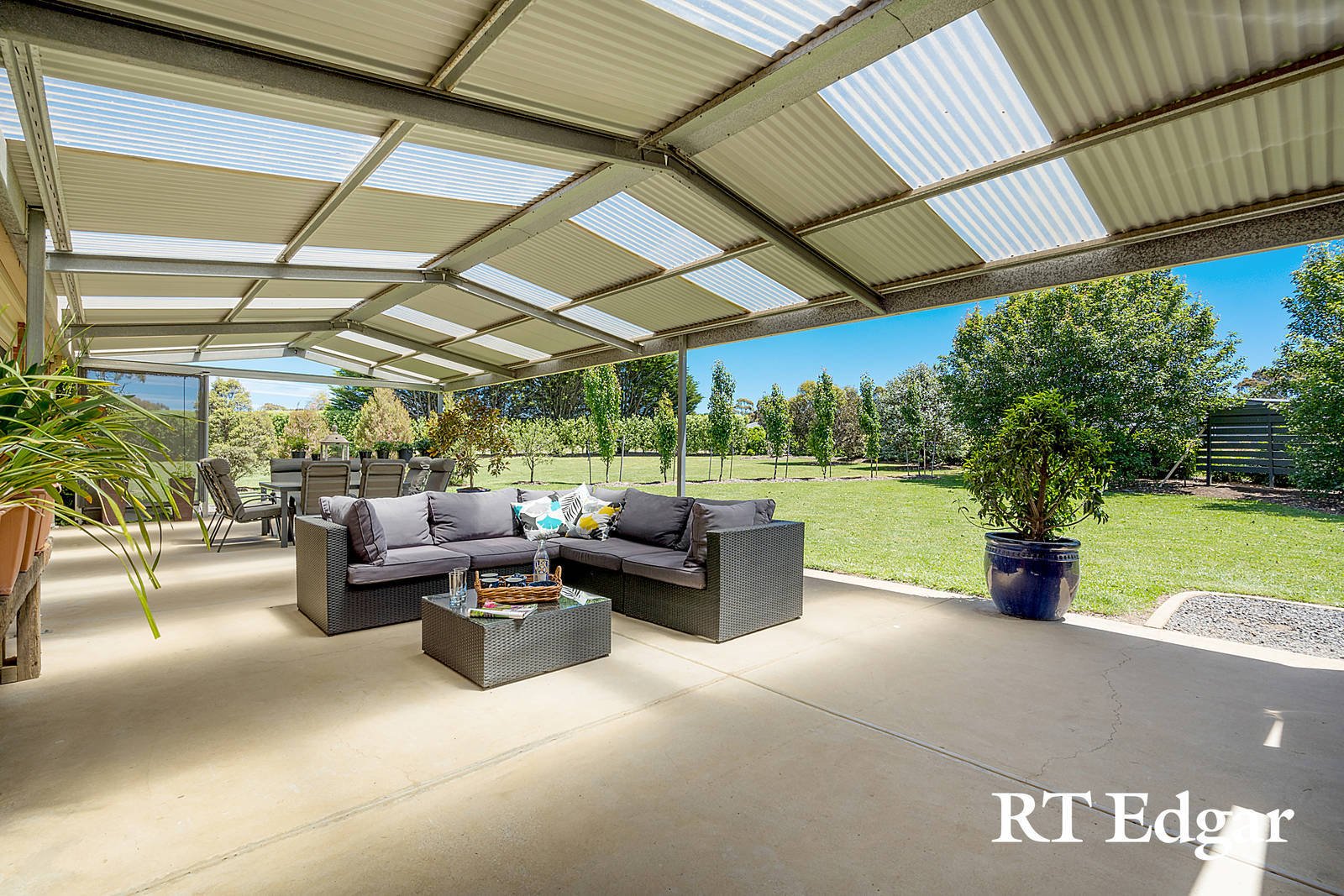 Real Estate and Property in 32 Metcalfe Drive, Romsey, VIC