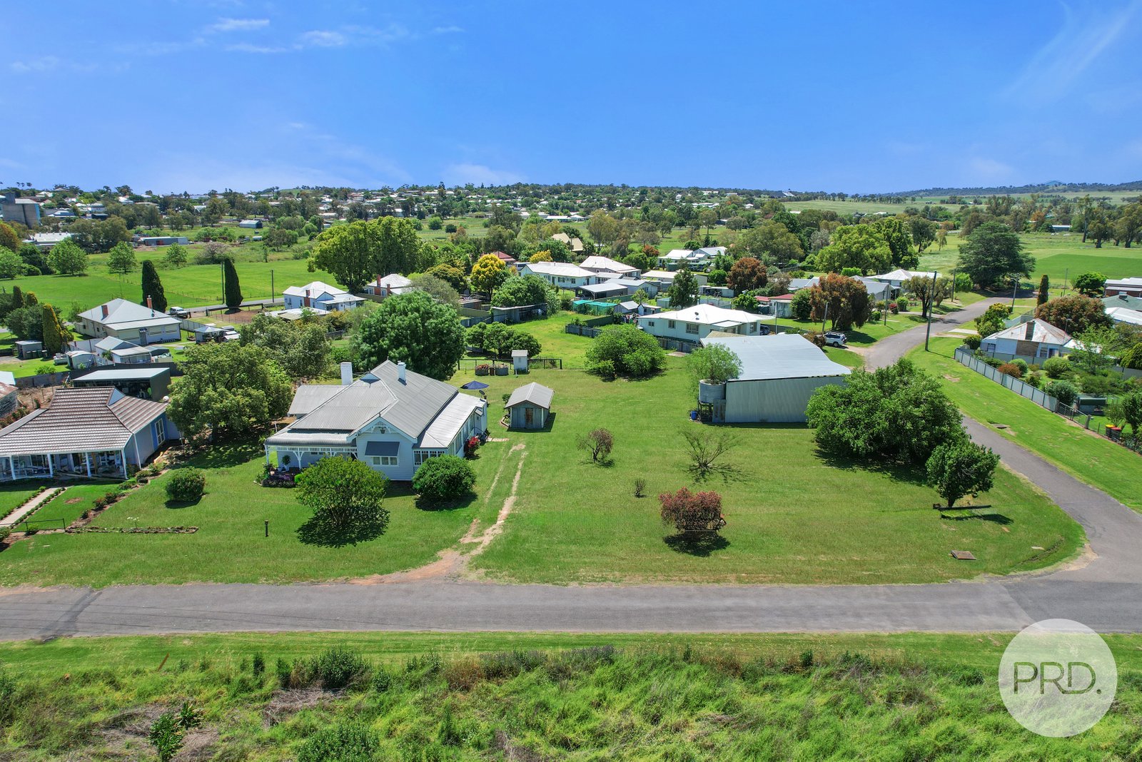 32 Milner Parade QUIRINDI 23