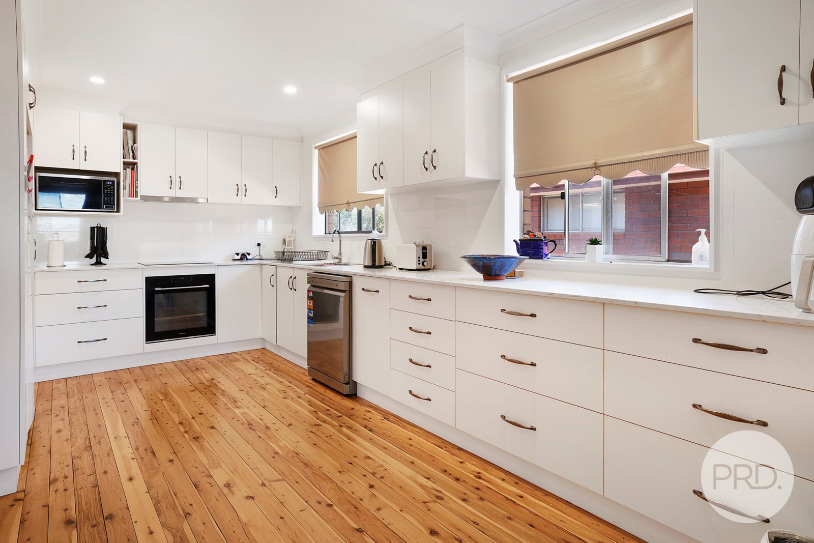 32 Minnamurra Crescent TAMWORTH 4