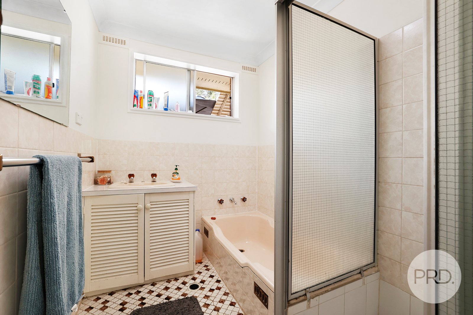 32 Minnamurra Crescent TAMWORTH 12