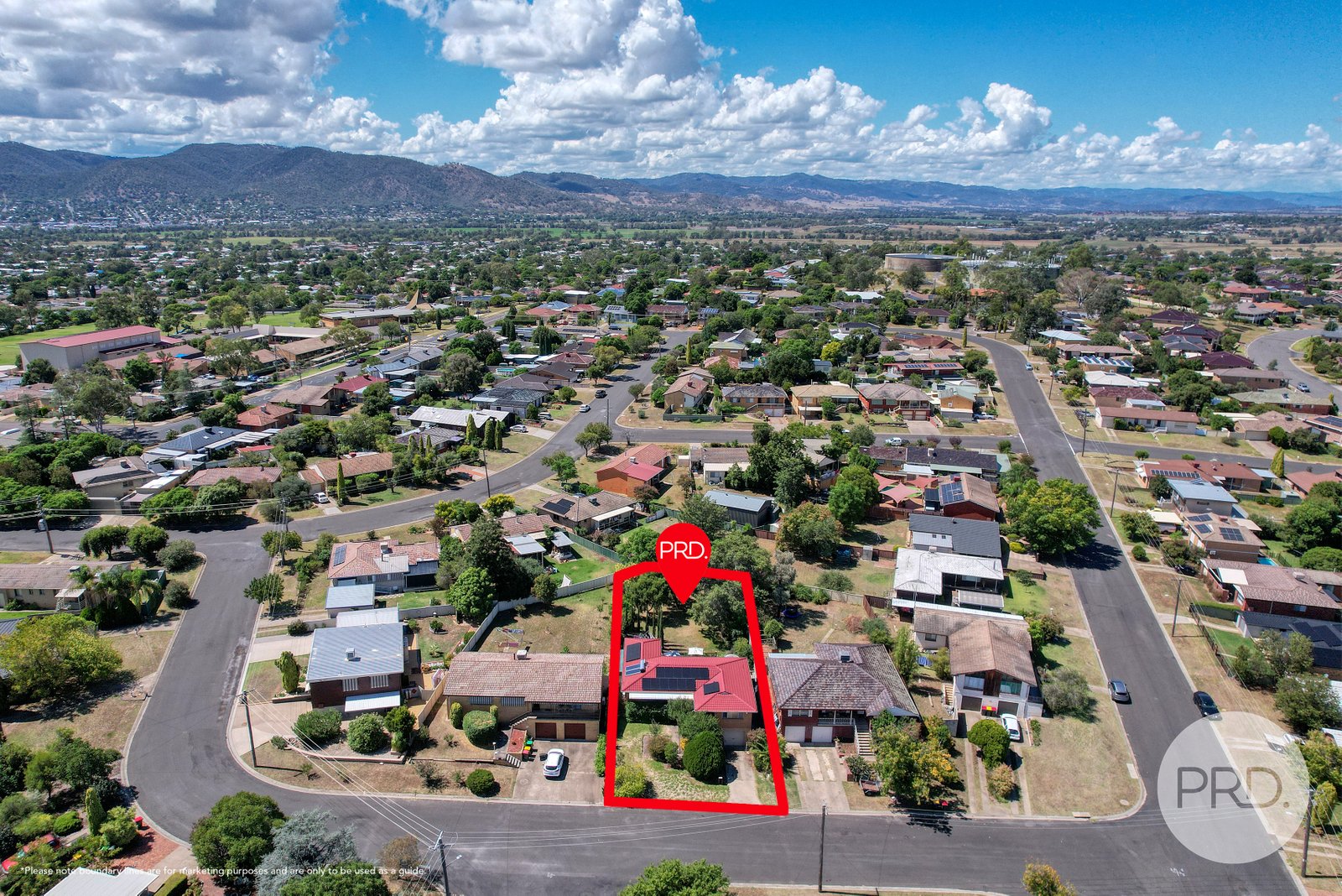 32 Minnamurra Crescent TAMWORTH 18