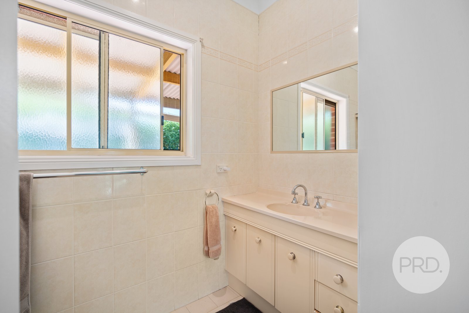 32 Missouri Avenue TOLLAND 11