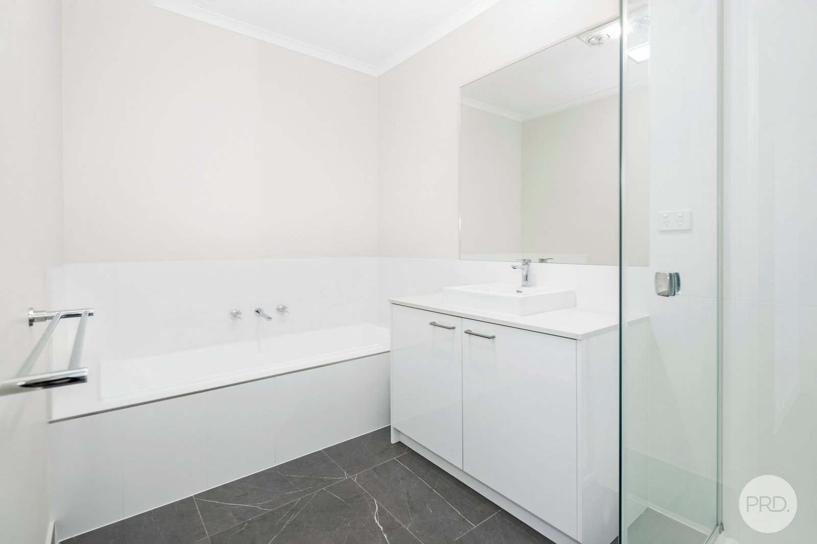 32 Monaghan Terrace ALFREDTON 9