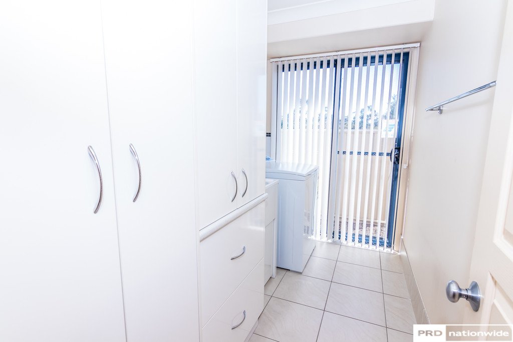 32 Morilla Street TAMWORTH 11