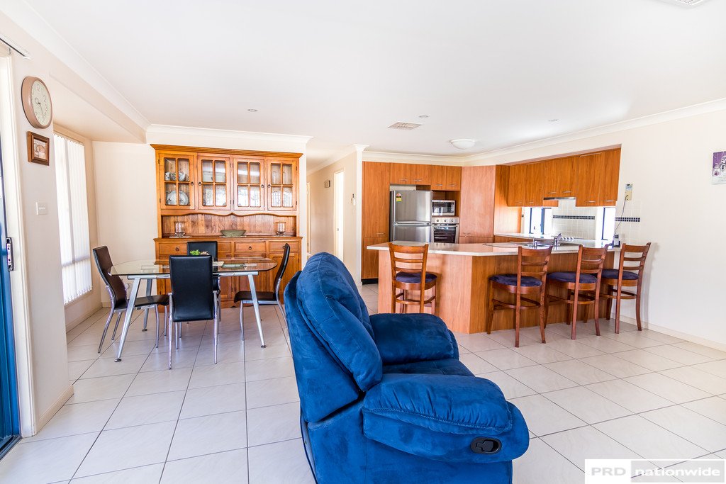 32 Morilla Street TAMWORTH 13