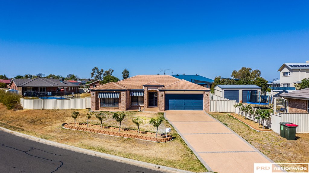 32 Morilla Street TAMWORTH 19
