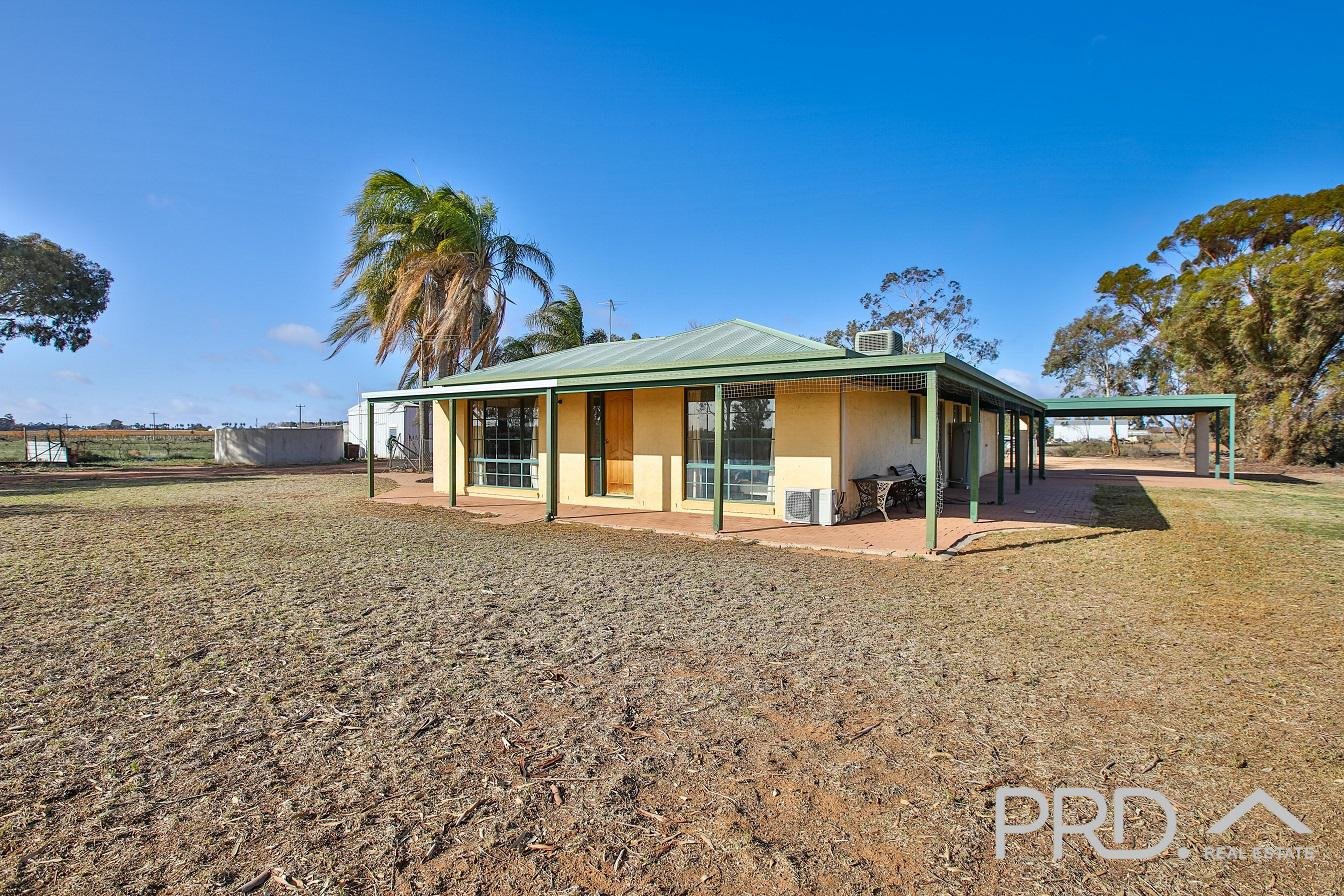 32 Myall Lane MERBEIN 3