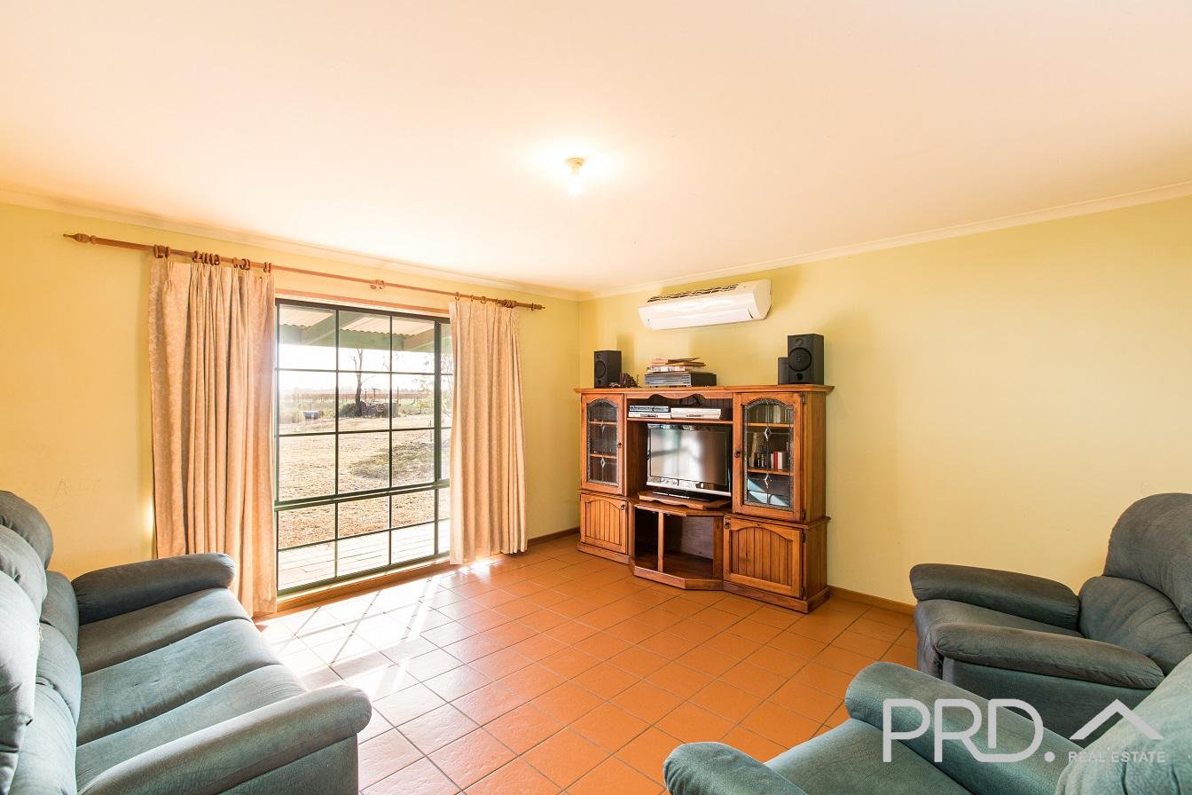 32 Myall Lane MERBEIN 7