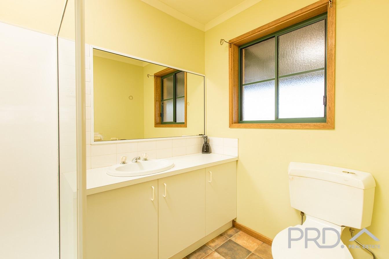 32 Myall Lane MERBEIN 15