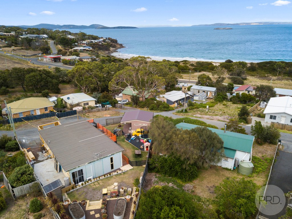 32 Myrica Street PRIMROSE SANDS 18