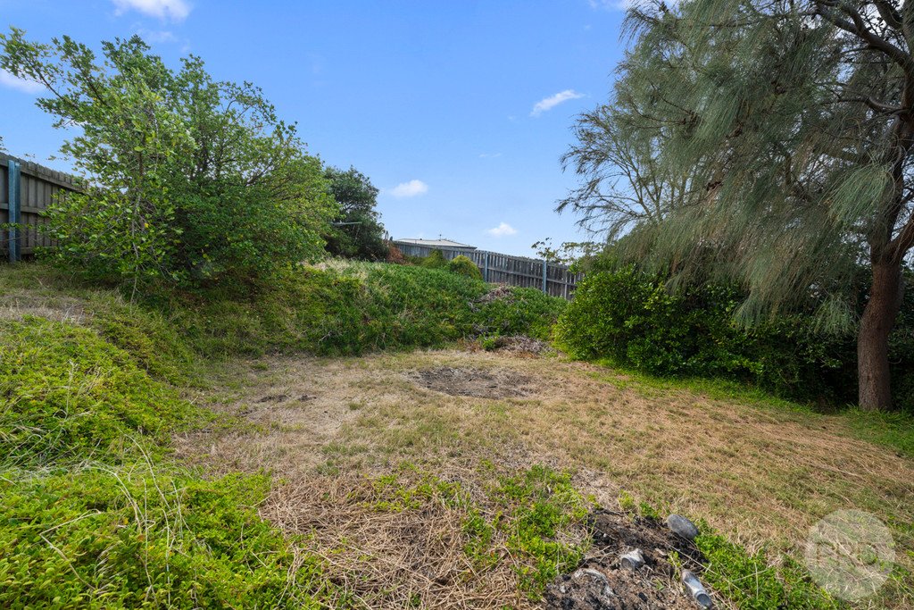 32 Myrica Street PRIMROSE SANDS 19